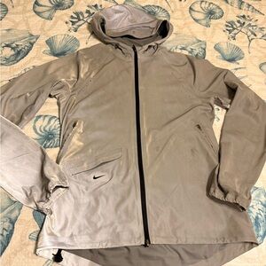 Nike Womens Size Small Silver Reflective Reversible Running Jogging Jacket
